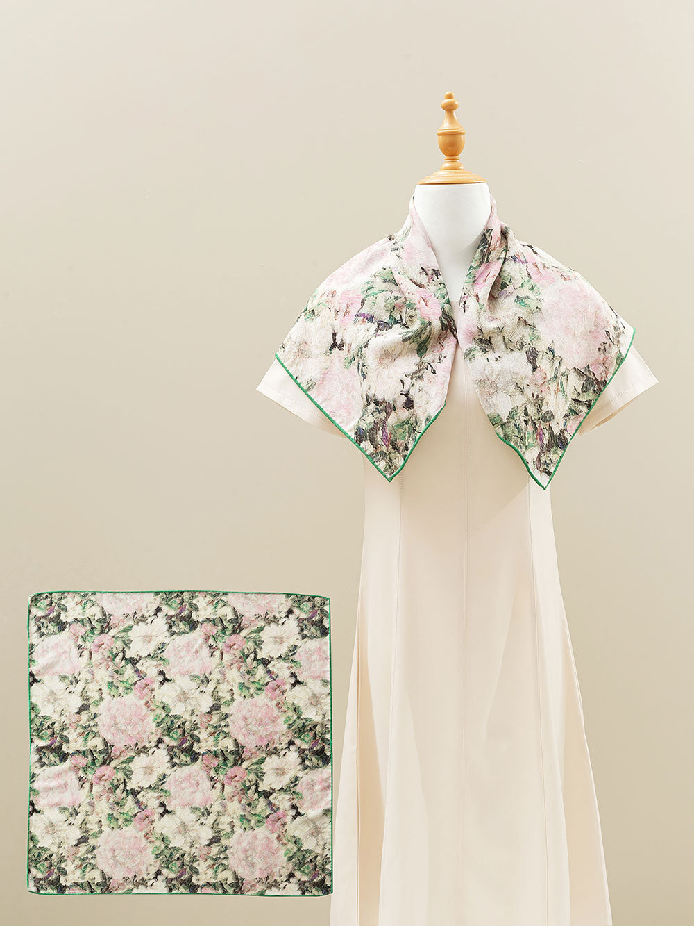 ZSYM110 White Rose Silk Wool Square Scarf