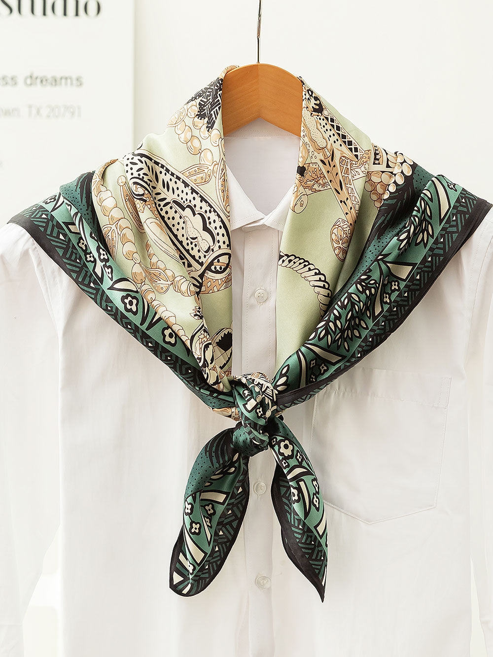 S907-1 Egyptian Scepter Silk Scarf