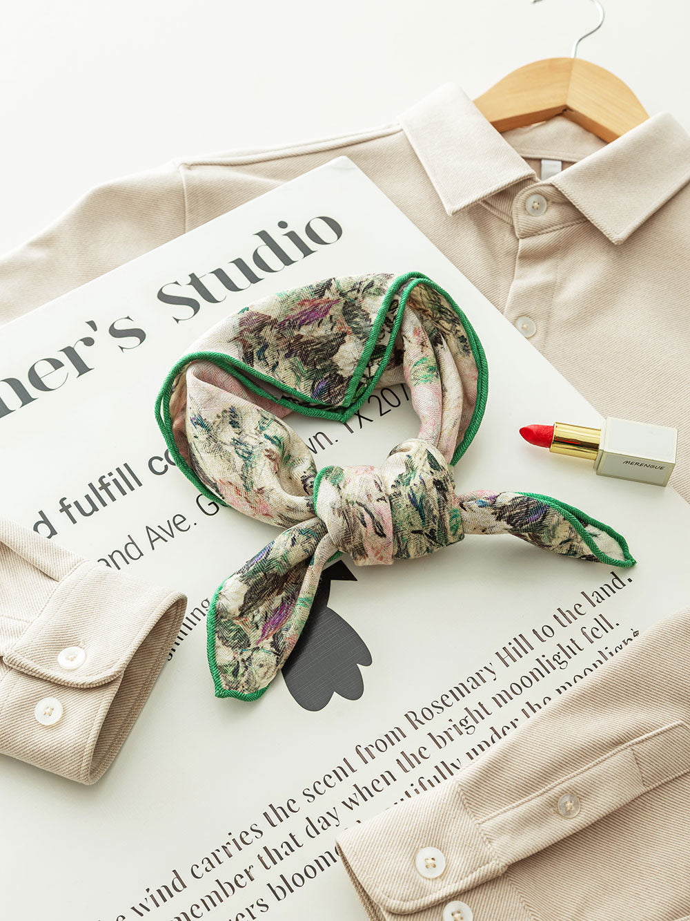 ZSYM110 White Rose Silk Wool Square Scarf