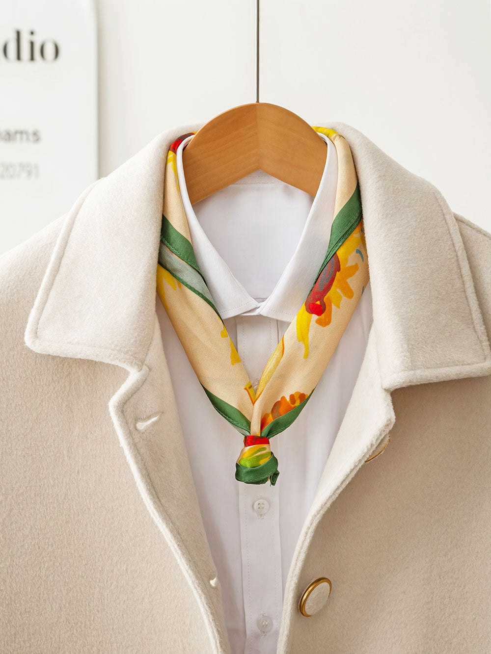 S21015 Oil Painting Sunflower Small Square Scarf